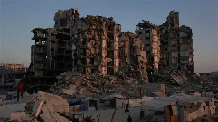الجيش الإسرائيلي يوسع عملياته البرية والجوية في شرق غزة