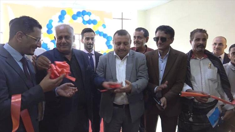تدشين معرض الطاقة المتجددة وتقنية المعلومات والإلكترونيات بعدن