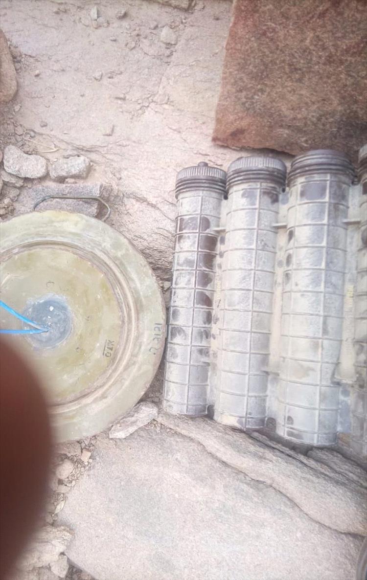 قوات ‎دفاع شبوة تتمكن من نزع وتفكيك عبوات ناسفة زرعتها عناصر إرهابية في منطقة المصينعة