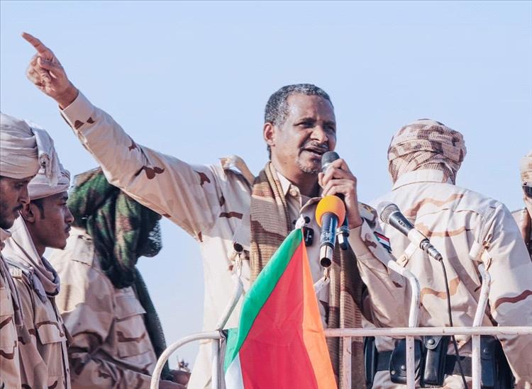 حميدتي يشعل فتيل الانقسام: حكومة ومجلس رئاسي من دارفور في تحدٍّ غير مسبوق للجيش السوداني