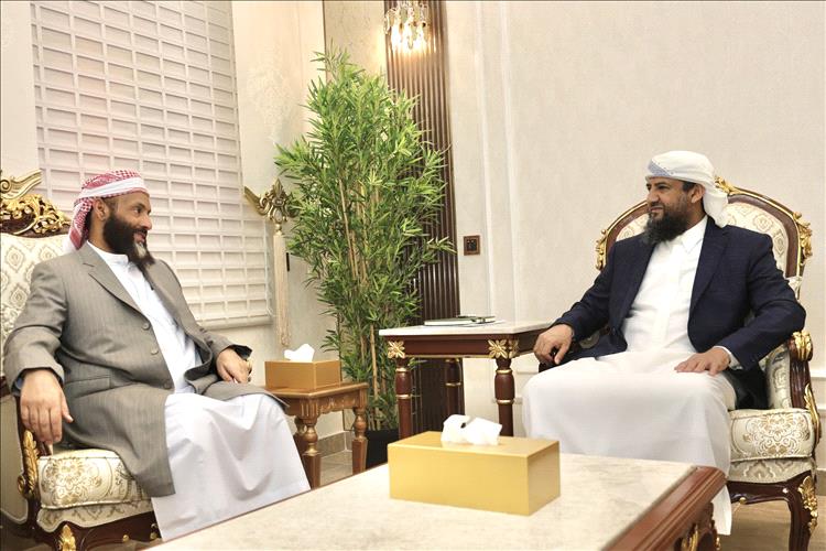 المحرّمي يبحث مع وزير الأوقاف تعزيز نشر الوسطية وتطوير خدمات الحج