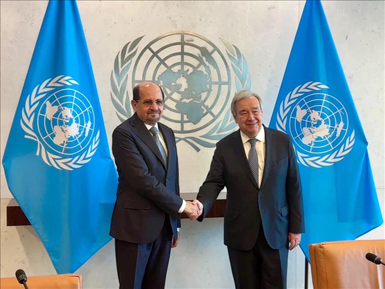 وزير الخارجية يبحث مع الأمين العام للأمم المتحدة تطورات الأوضاع في اليمن