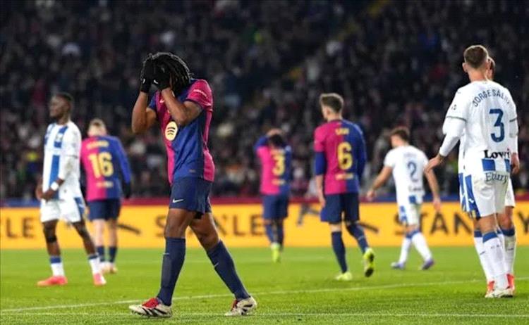 يان فيرجيلي يتمرّد على برشلونة ويطالب بالرحيل رغم عقده الطويل