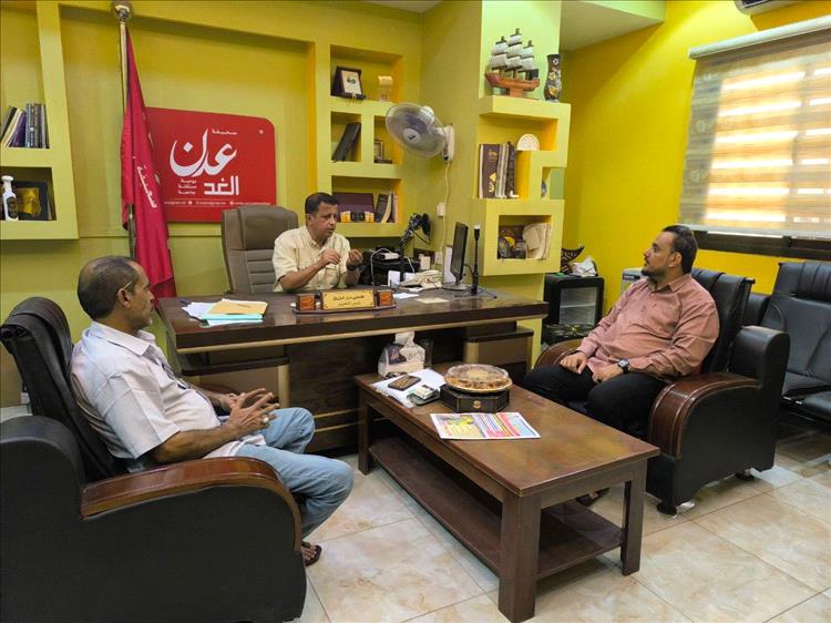 في إطار الشراكة لمكافحة الفساد وتعزيز الشفافية.. المنظمة الوطنية الجنوبية لمكافحة الفساد تزور مؤسسة "عدن الغد" وتبحث آفاق التعاون الإعلامي