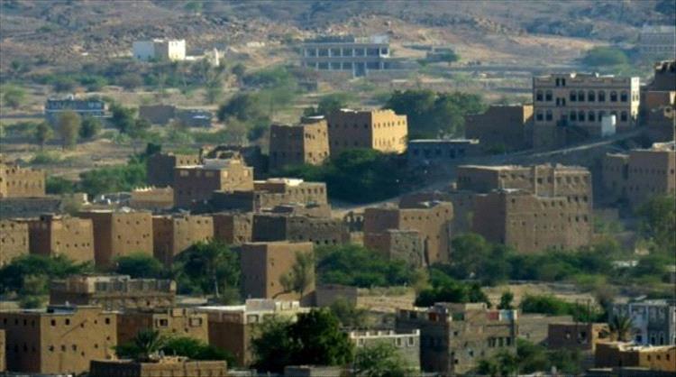 عاجل : مقتل سائق شاحنة "دينا" برصاص جنود في نقطة تفتيش بمديرية المحفد
