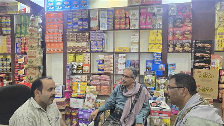 حملة نزول ميداني يقودها "الصناعة" ومدير عام عتق على محلات بن رزام التجارية بعاصمة شبوة