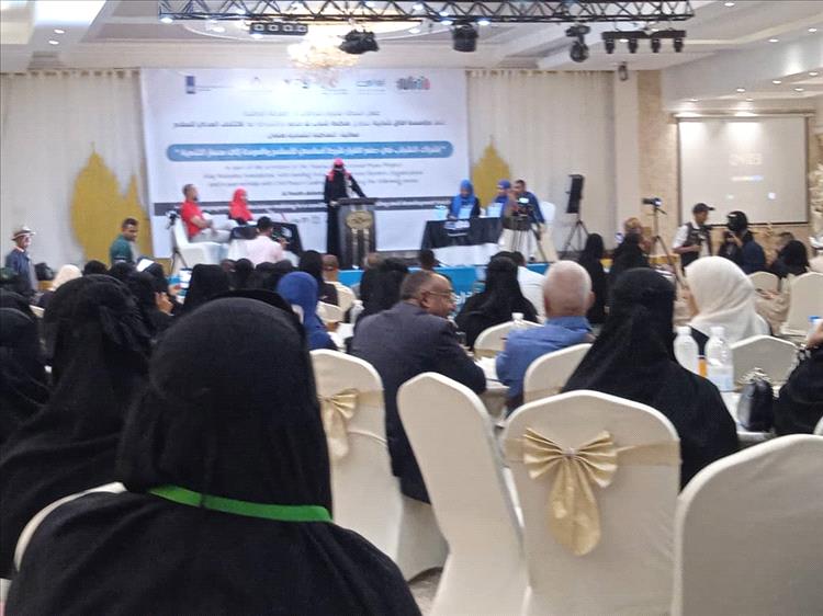 مؤسسة آفاق شبابية تنفذ مناظرة بعدن حول إشراك الشباب في صنع القرار
