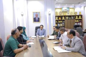 البكري يلتقي مدير عام مكتب الوزارة بتعز