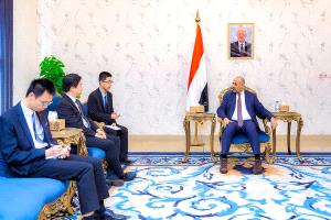 عضو مجلس القيادة اللواء الزبيدي يؤكد حاجة اليمن للخبرات الصينية لإعادة تأهيل قطاع الكهرباء