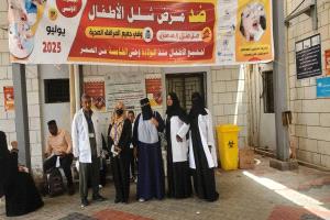 زيارة إشرافية من وزارة الصحة تتابع حملة التحصين والتثقيف الصحي ضد شلل الأطفال في التواهي