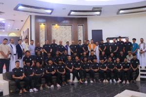 مأرب: وزارة الشباب والرياضة تقيم مأدبة غداء لبعثة المنتخب الوطني الأولمبي تحت 23 عامًا