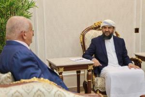 المحرمي يوجه بتسريع صرف العلاوات لموظفي الدولة