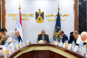 الانتقالي: نحمل مجلس القيادة الرئاسي مسؤولية تدهور الأوضاع في حضرموت