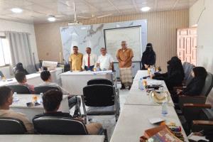 مركز التدريب بجامعة المهرة ينفذ دورة تأهيلية لتهيئة الطلاب لاختبار القبول في اللغة الإنجليزية