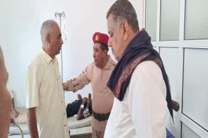قائد الحزام الأمني بزنجبار يزور مستشفى زنجبار ومركز العزل الصحي
