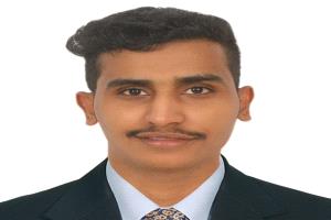 الإفراج عن الصحفي مزاحم باجابر بعد أكثر من شهر على احتجازه
