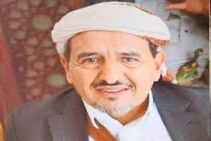 نائب وزير النقل ناصر شريف يعزي في وفاة الشيخ زيد محمد ابو علي شيخ مشائخ المحويت وعضو مجلس النواب