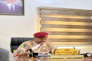 اللواء مرصع يناقش مع قيادة وحدات محور الغيضة الاستعدادات لتدشين العام التدريبي القتالي الثاني 2025