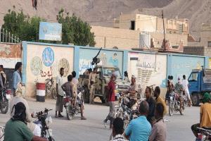عاجل | مقتل مواطن برصاص قوات الأمن خلال تفريق احتجاجات شعبية في تريم بحضرموت