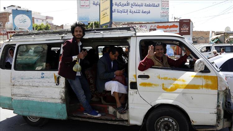 طريق صنعاء عدن مفتوح.. توافق بين طرفي النزاع على فتح الممرات