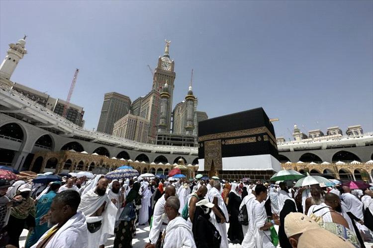 رئيس الاتحاد السياحي اليمني يشيد بنجاح موسم الحج ويحذر من حملات التشويه الإعلامي