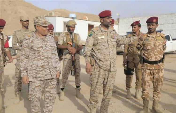 قائد محور الغيضة يؤدي صلاة عيد الأضحى مع القادة العسكريين والمقاتلين