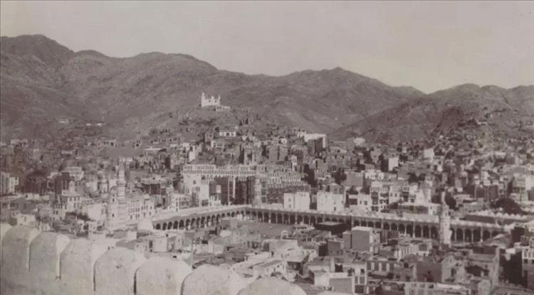 ما قصة الخلاف الممتد لعقود حول دار ضيافة هندي في مكة؟