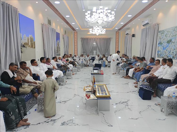 سلاطين حضرموت آل عبد الله آل كثير يحتفلون بعيد الأضحى المبارك بفعاليات " العواد" في سيئون