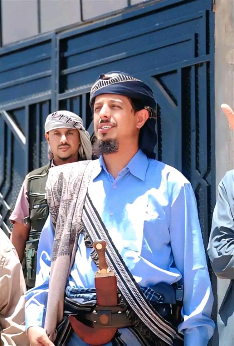 قبيلة آل شعيث الحسني تنصّب الشيخ وضاح الحسني شيخًا لها