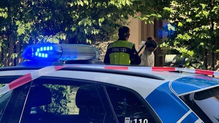 صحيفة ألمانية: لاجئ يمني يقتل زوجته أمام أطفالهما الستة