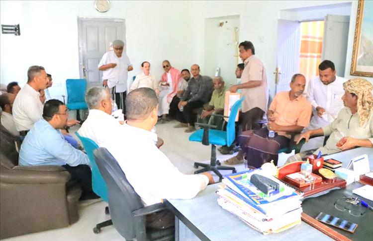 لقاء عيدي بمكتب وزارة الصحة بحضرموت الوادي والصحراء