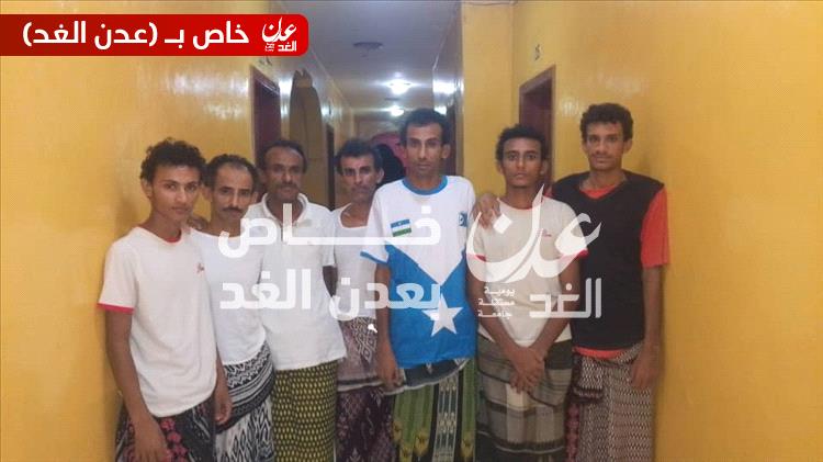 الإفراج عن 7 صيادين يمنيين كانوا محتجزين في الصومال .