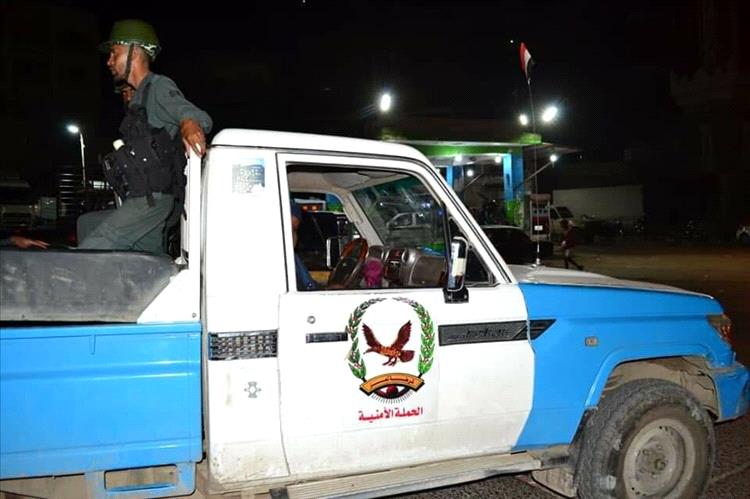 الأجهزة الأمنية بالمحافظات تضبط متهمين في 43 جريمة وتتلقى 63 بلاغًا