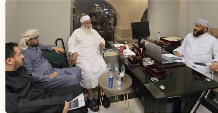 وزير الأوقاف يتفقد سير عمل بعثة الحج في المدينة المنورة