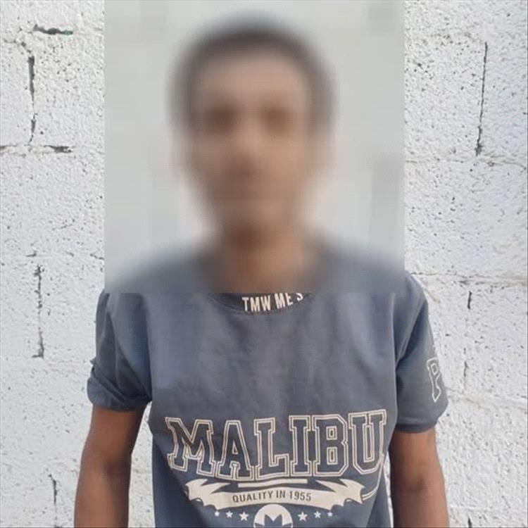 أمن عدن يلقي القبض على متهم بجرائم سرقة بالمنصورة