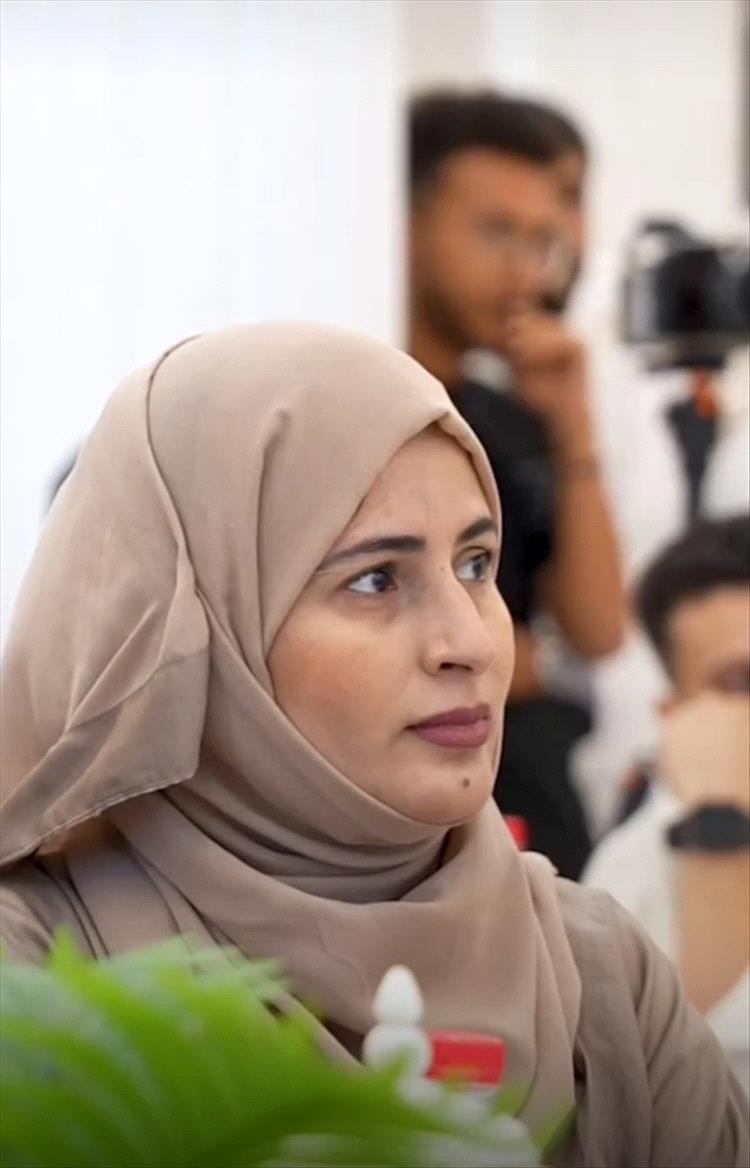 صوفيا الهدار في حوار مع صحيفة عدن الغد: أكتب بعفوية وأميل للتكثيف.. والمجتمعات تزدهر بالقيم