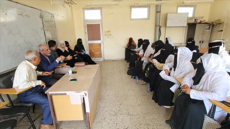 الشبحي يتفقد معهد الدكتور أمين ناشر ويبشر بدعم جديد للعملية التعليمية