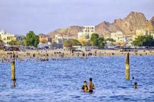 خفر السواحل تحذر المواطنين من السباحة والاقتراب من البحر خلال الفترة القادمة