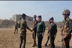 وزير الداخلية يقدّم التهاني لعدد من النقاط الأمنية في العاصمة المؤقتة عدن