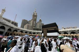 رئيس الاتحاد السياحي اليمني يشيد بنجاح موسم الحج ويحذر من حملات التشويه الإعلامي