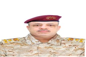 قائد اللواء 39 مدرع يعزي العقيد محمد عبدالله الروقي في وفاة والدته