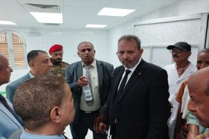 الحامد والشيحي يدشنان أعمال مؤسسة يمان لخدمة الأمهات الحوامل بهيئة الرازي بأبين