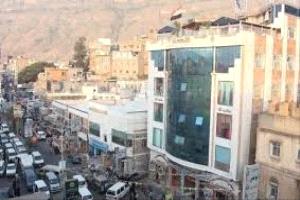 أب ينهي حياة نجليه داخل سوق شعبي في إب
