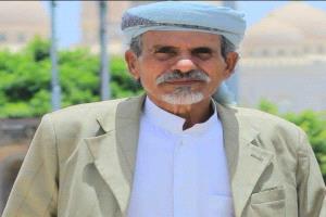 مدير عام شرطة محافظة البيضاء يعزي في وفاة الشيخ المناضل عبداللاه العبدلي
