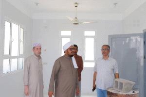مدير عام مديرية عتق يزور مركز الرباط الصحي ويشيد بالخدمات الطبية المقدمة