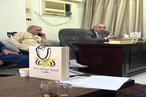 وكيل أول تعز والملحق العسكري في القاهرة يبحثان أوضاع جرحى الجيش الوطني وآليات تحسين رعايتهم