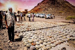 مسام ينزع (500,000) لغماً وعبوة ناسفة وذخيرة غير منفجرة في اليمن