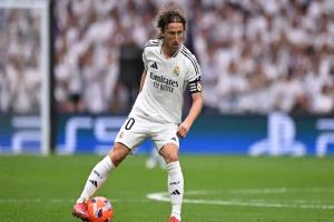مودريتش على طاولة عملاق إيطالي