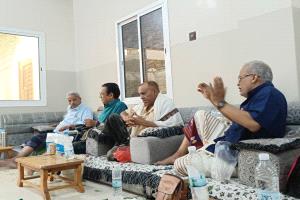 محافظ لحج يعزي المناضل أحمد عبدالله المجيدي بوفاة شقيقته
