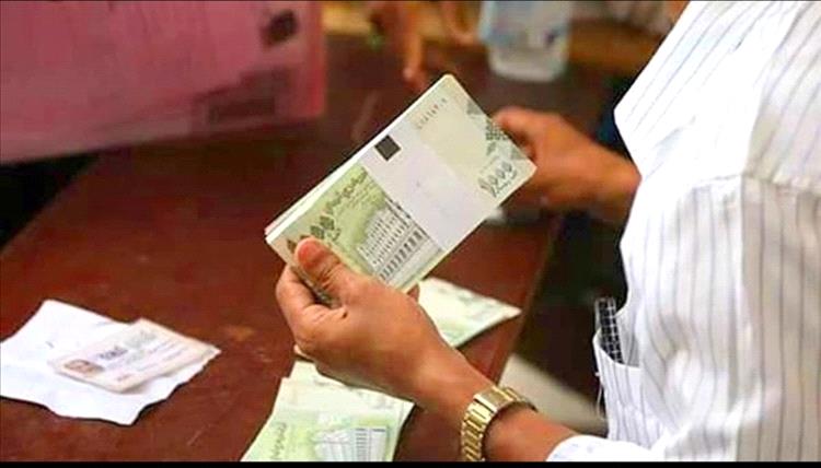 بدء صرف مرتبات قوات المجلس الانتقالي لشهر يناير